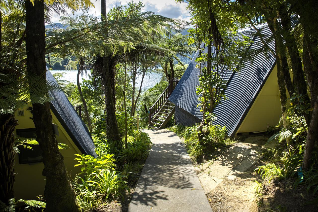 Punga Cove Resort Endeavour Inlet エクステリア 写真